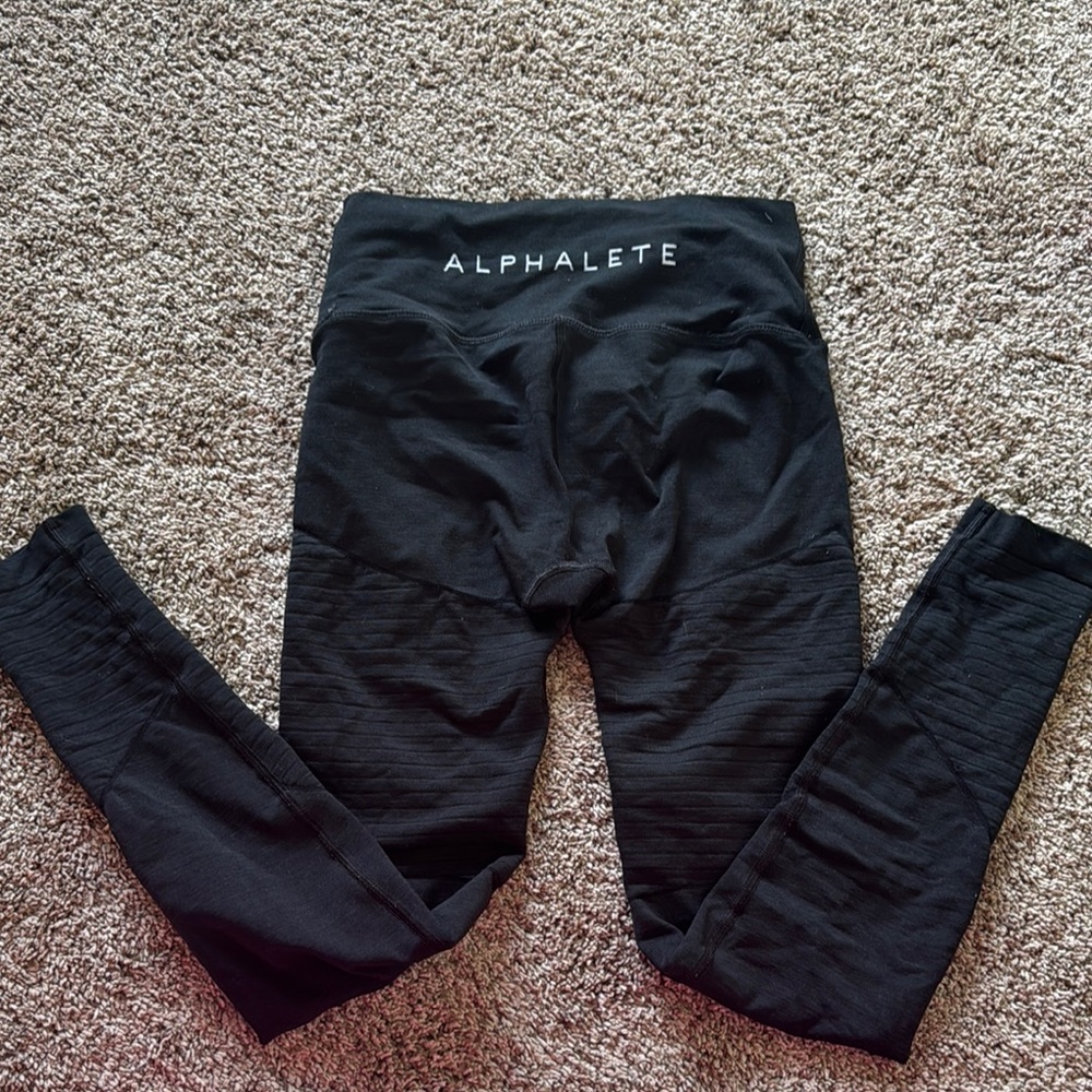 Alphalete Jet Black Performance Leggings